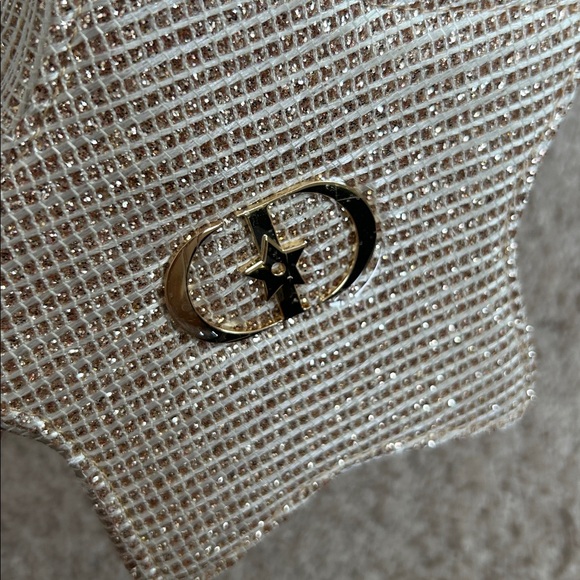 Dior beauty limited edition makeup bag - Picture 6 of 15